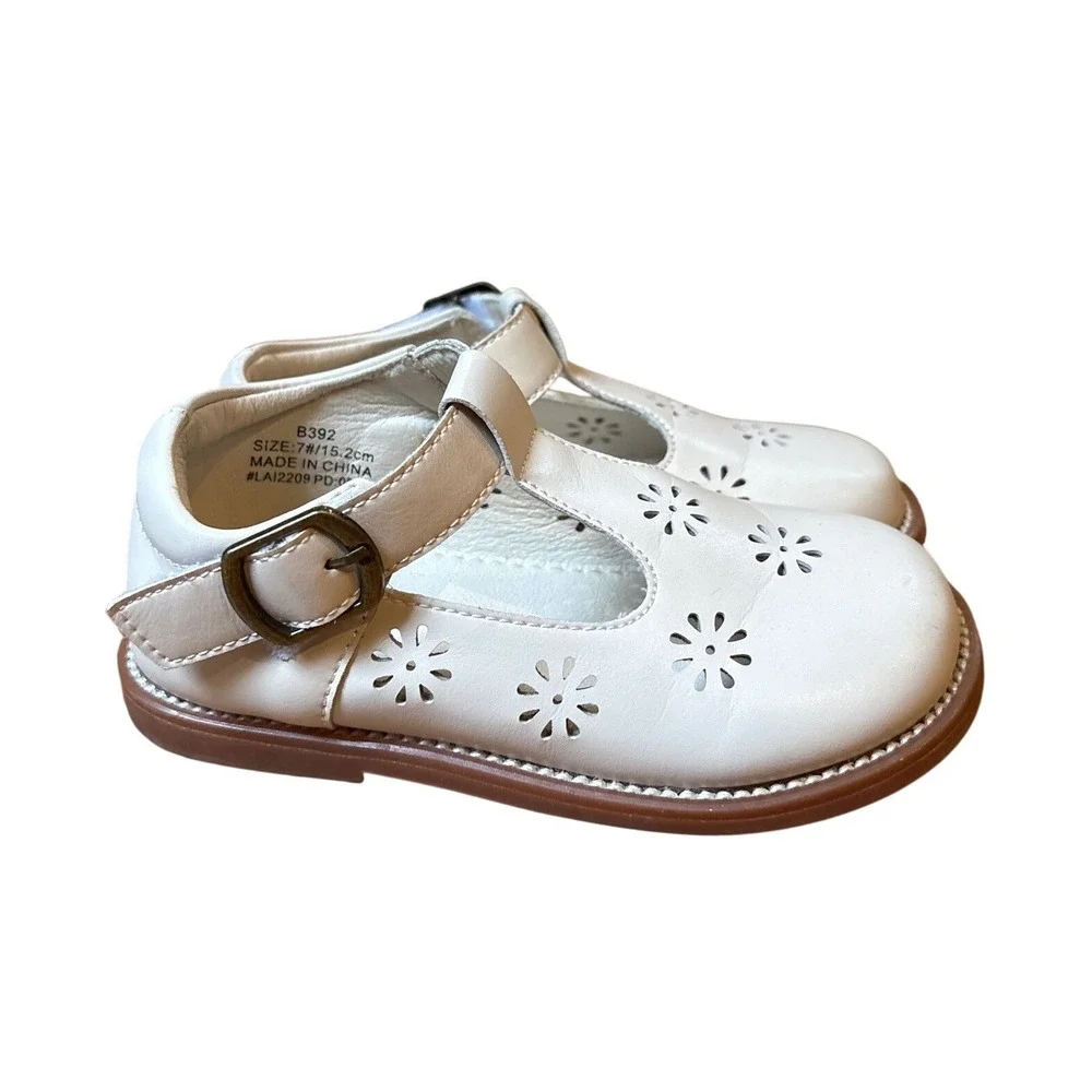 Felix & Flora T-Strap Mary Jane Kids White Floral Perforated Dress Shoes SIZE 7